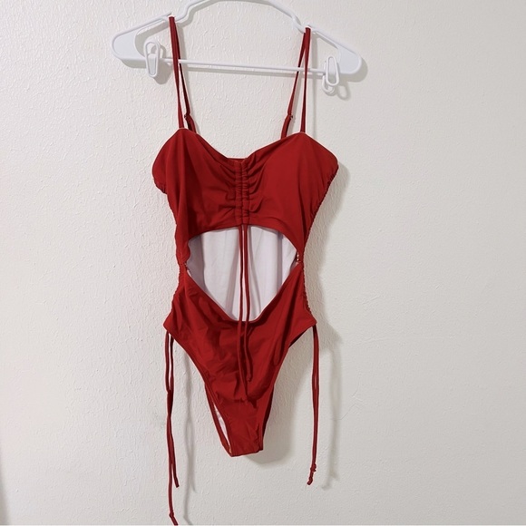 Women’s Pocahontas Large NWOT Cinnamon Swimsuit Unbranded Swimming Vacation - Picture 1 of 7